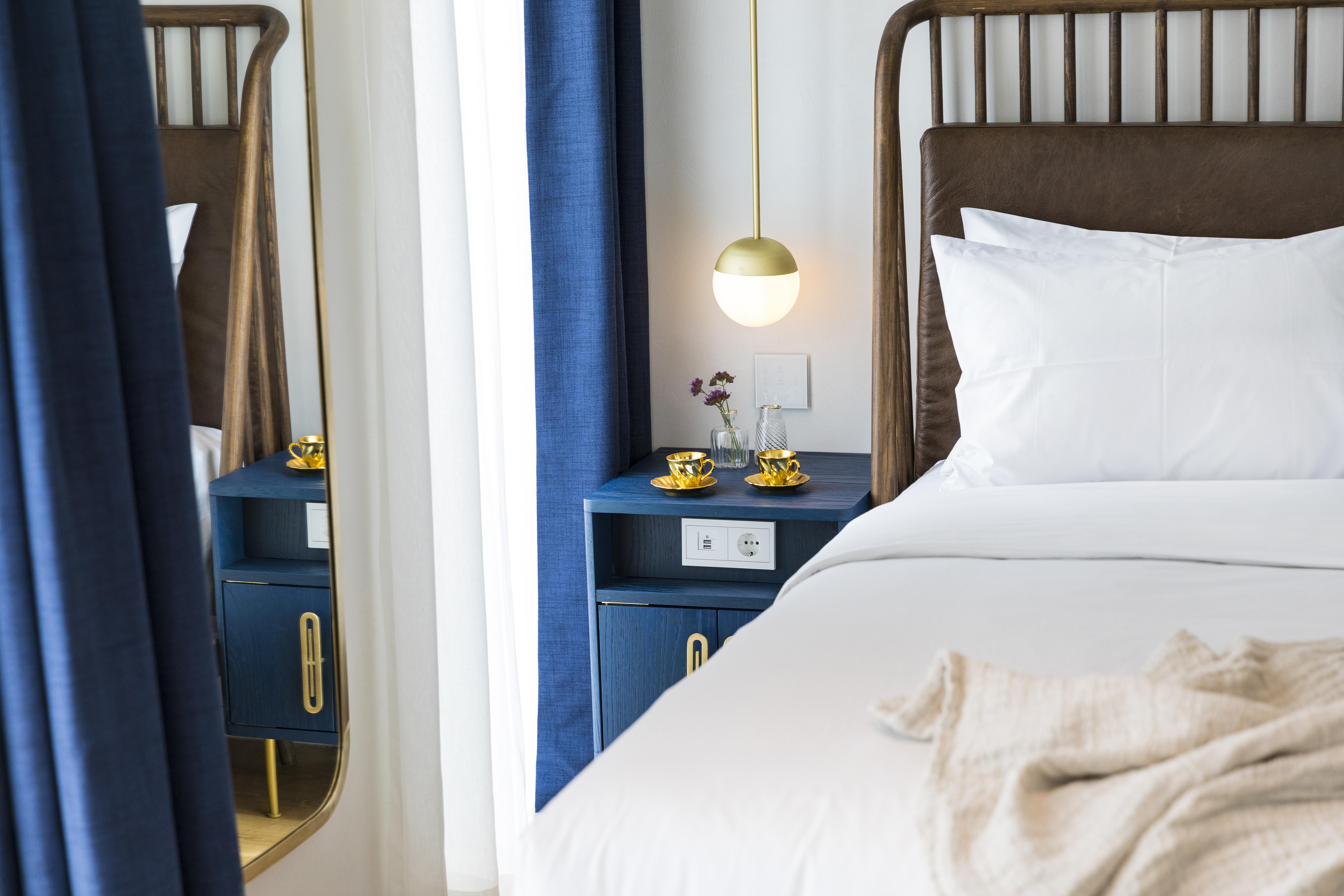Gatsby Athens Hotel Kültér fotó A bedroom at the hotel