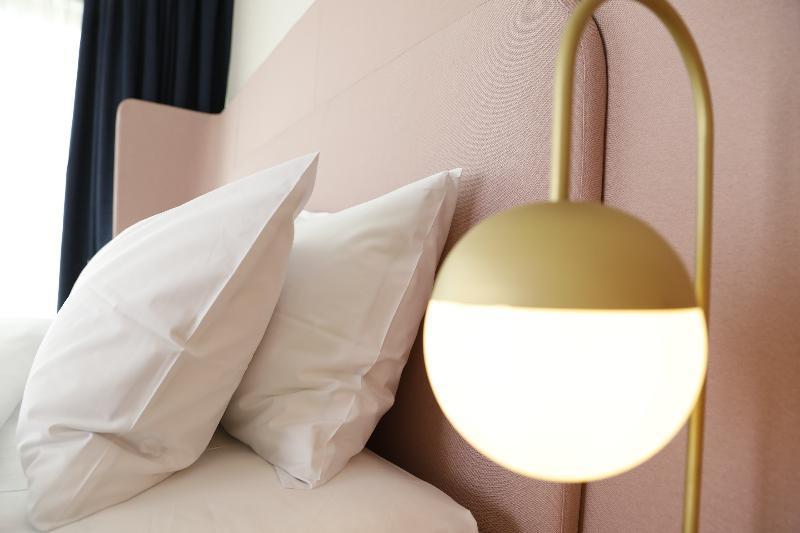 Gatsby Athens Hotel Kültér fotó A lamp