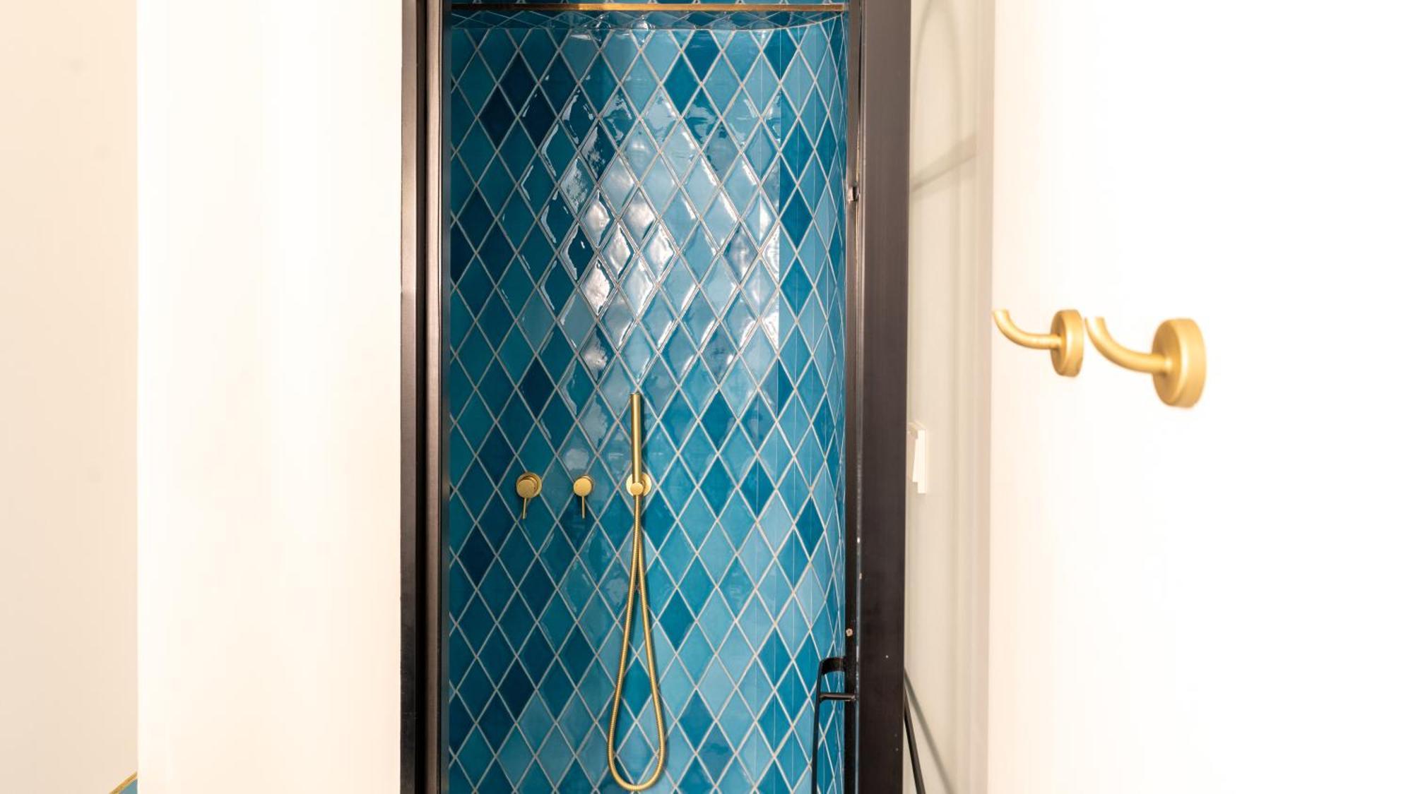 Gatsby Athens Hotel Kültér fotó Shower